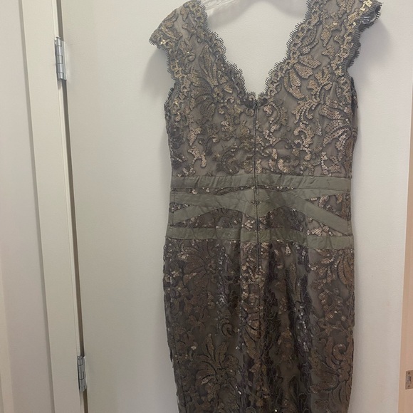 TADASHI SHOJI gold sequin midi even dress! - Picture 6 of 9